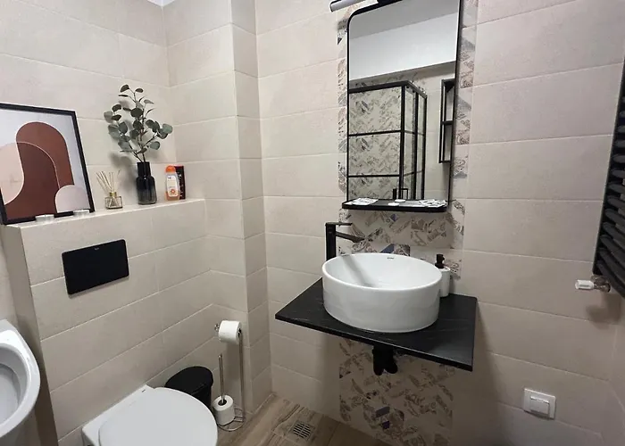 Abc - 42 Apartment *